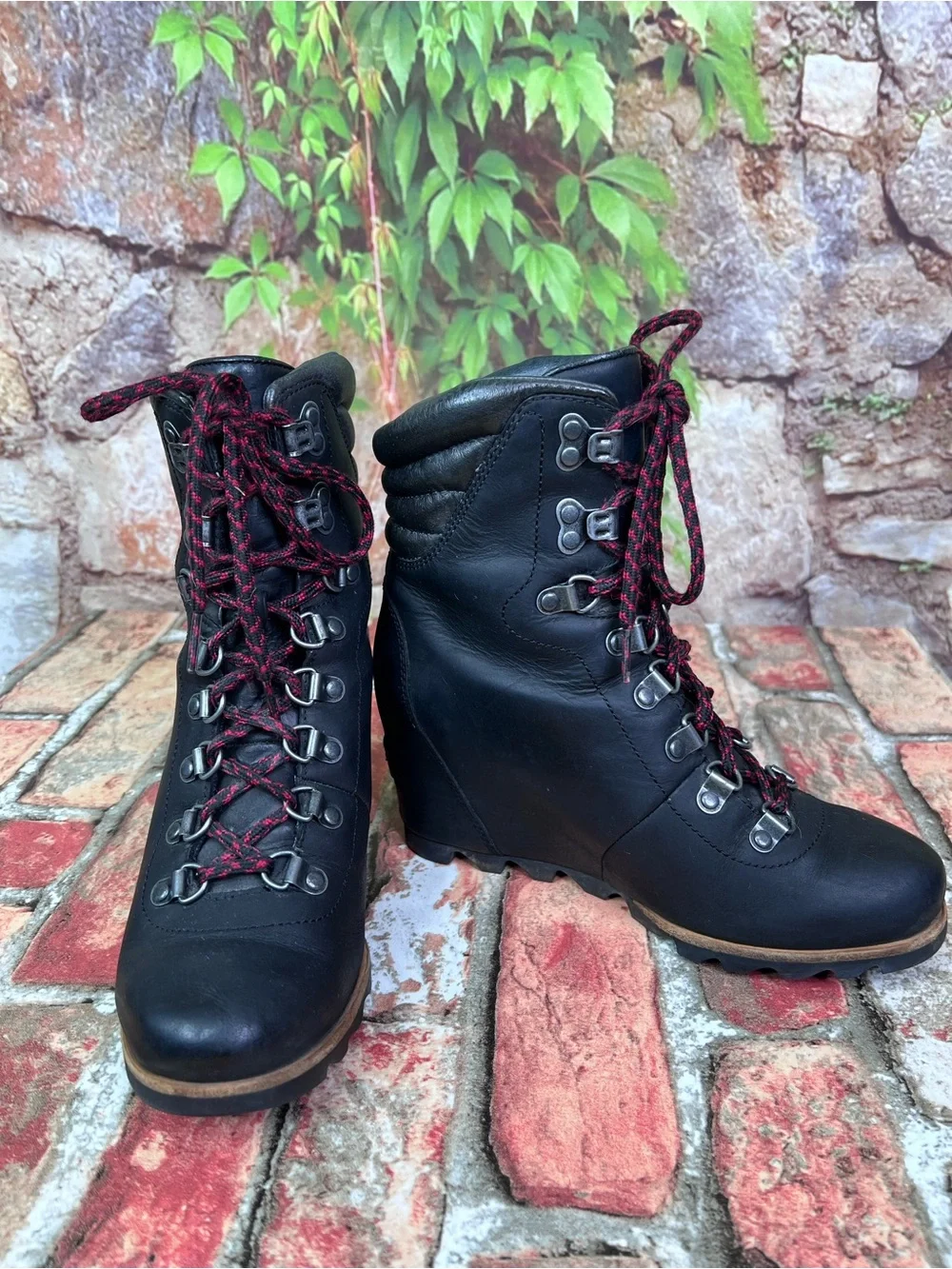 SOREL Black Leather Hidden Wedge Lace Up Boots, 7 - Picture 6 of 15